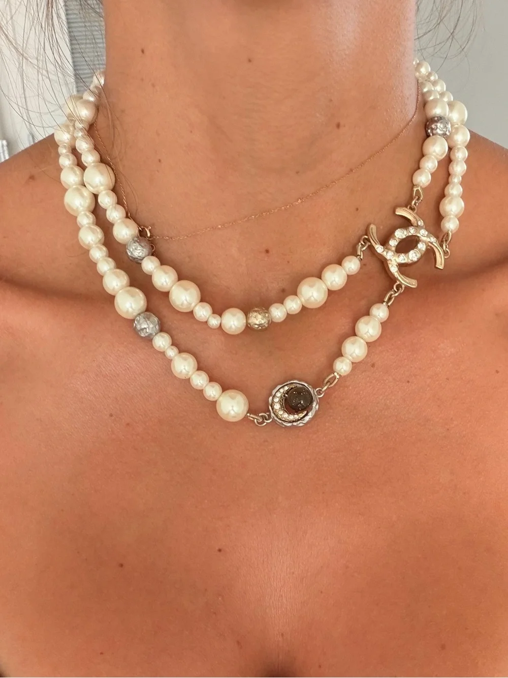 🤍CHANEL Ivory Pearl Double-Strand Necklace with Gold CC Charm✨